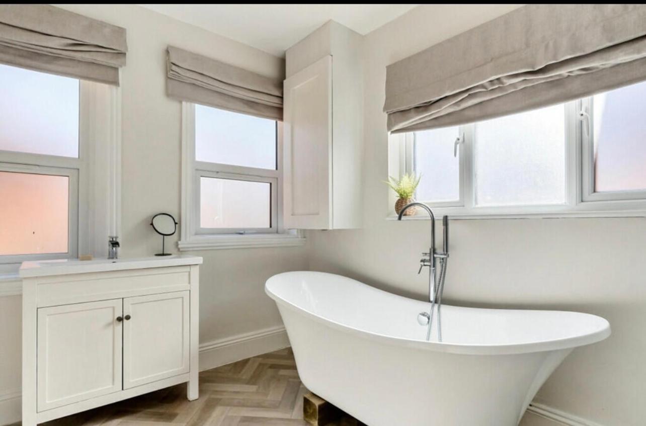 Freshly Renovated 2 Bedroom Apartment 10 Mins From Cotswolds Child Friendly Great Location With Plenty Of Nearby Free Parking Freestanding Bath And Outdoor Private Terrace Area Evesham Exterior foto